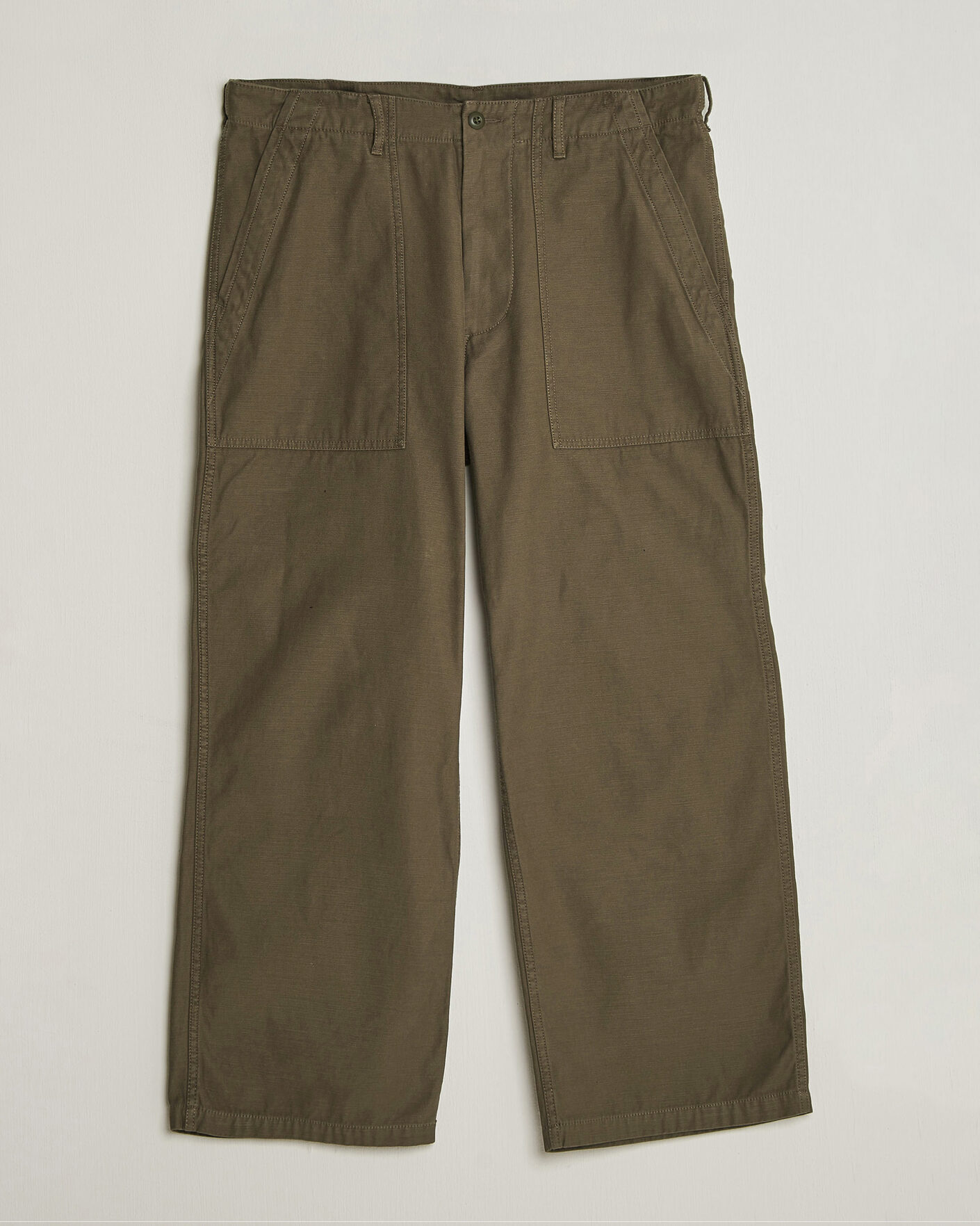 Men | Trousers | BEAMS PLUS | MIL Utility Sateen Trousers Olive Brown