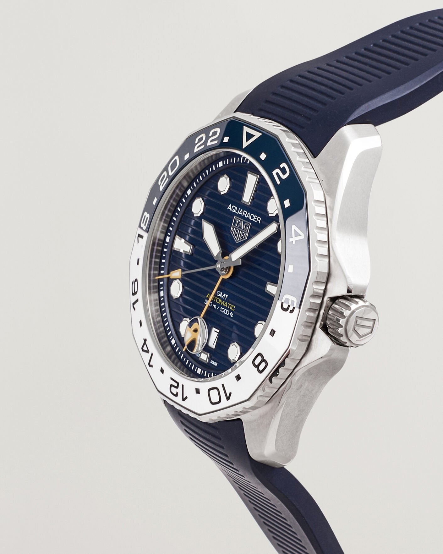 Men | Pre-Owned & Vintage Watches | Tag Heuer Pre-Owned | Acuaracer GMT 