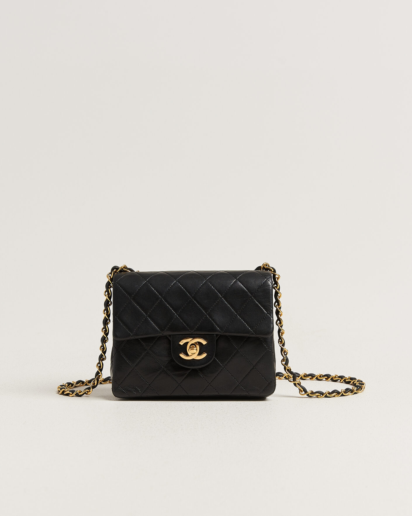 Men | Pre-Owned & Vintage Bags | Chanel Pre-Owned | Classic Mini Square Single Flap Bag Lambskin Black