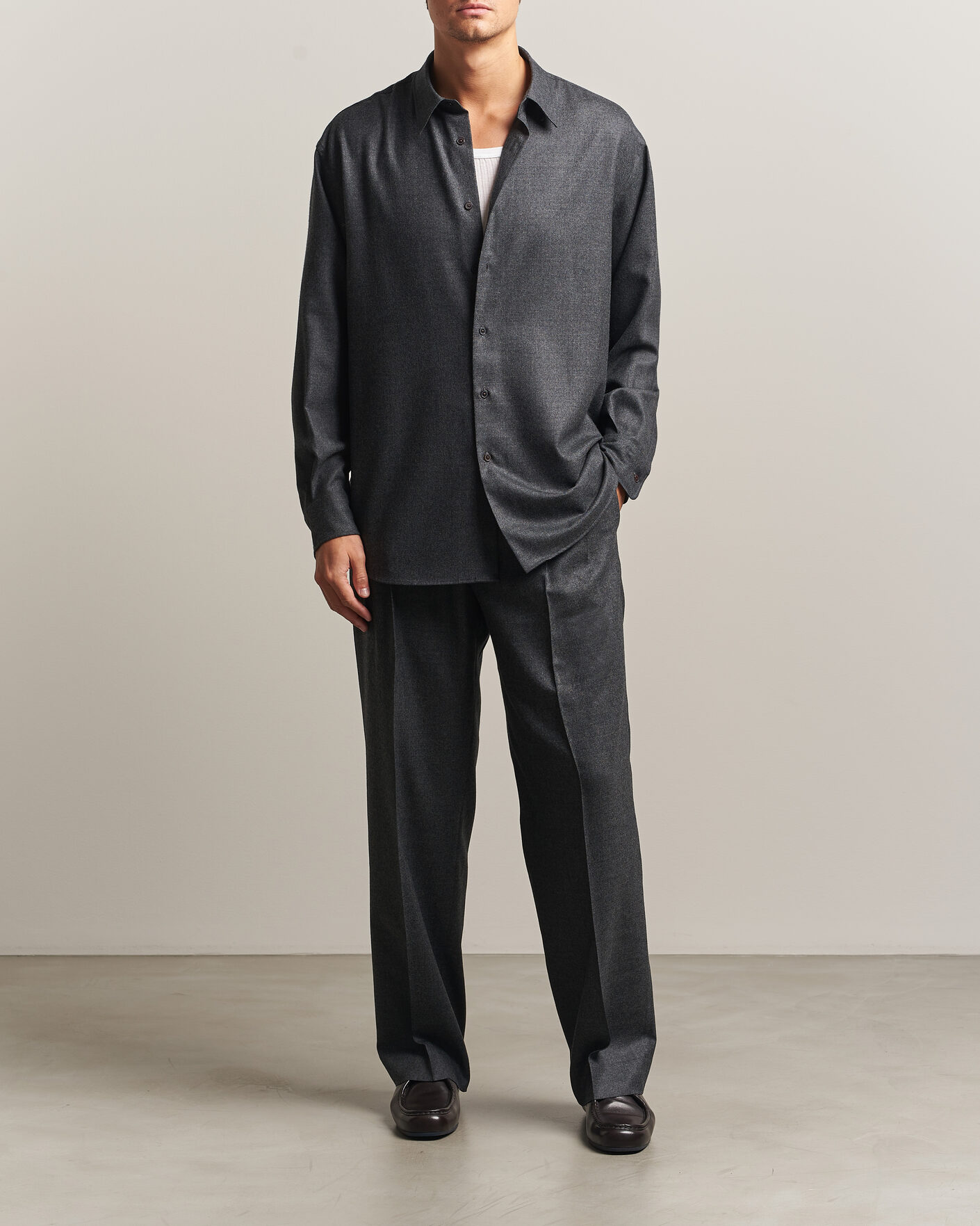 Men | Trousers | Auralee | Super Light Wool Pants Charcoal