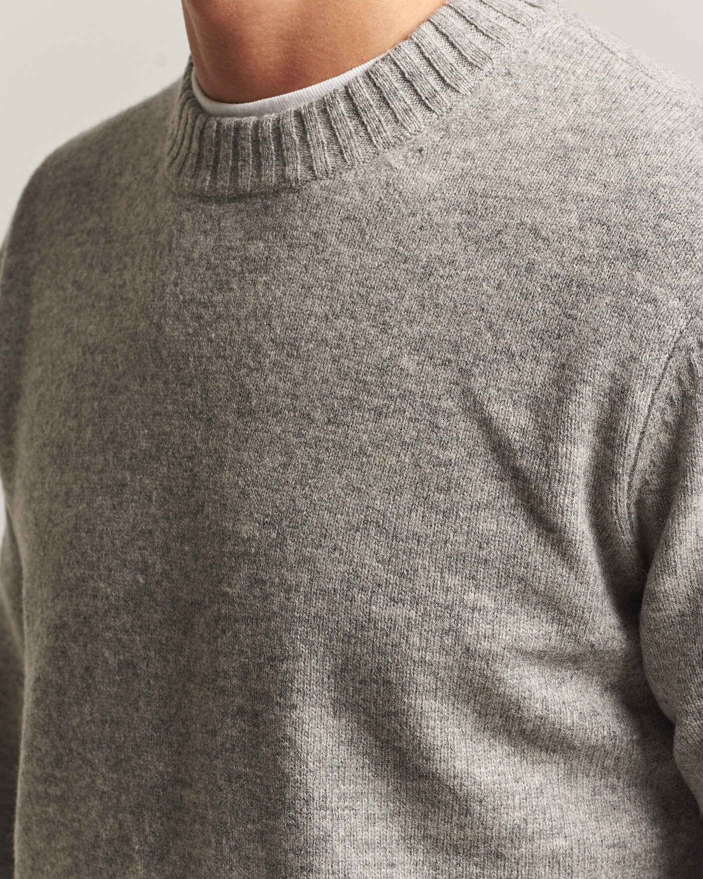 Men | Sweaters & Knitwear | A Day's March | Marlow Lambswool Sweater Grey Melange