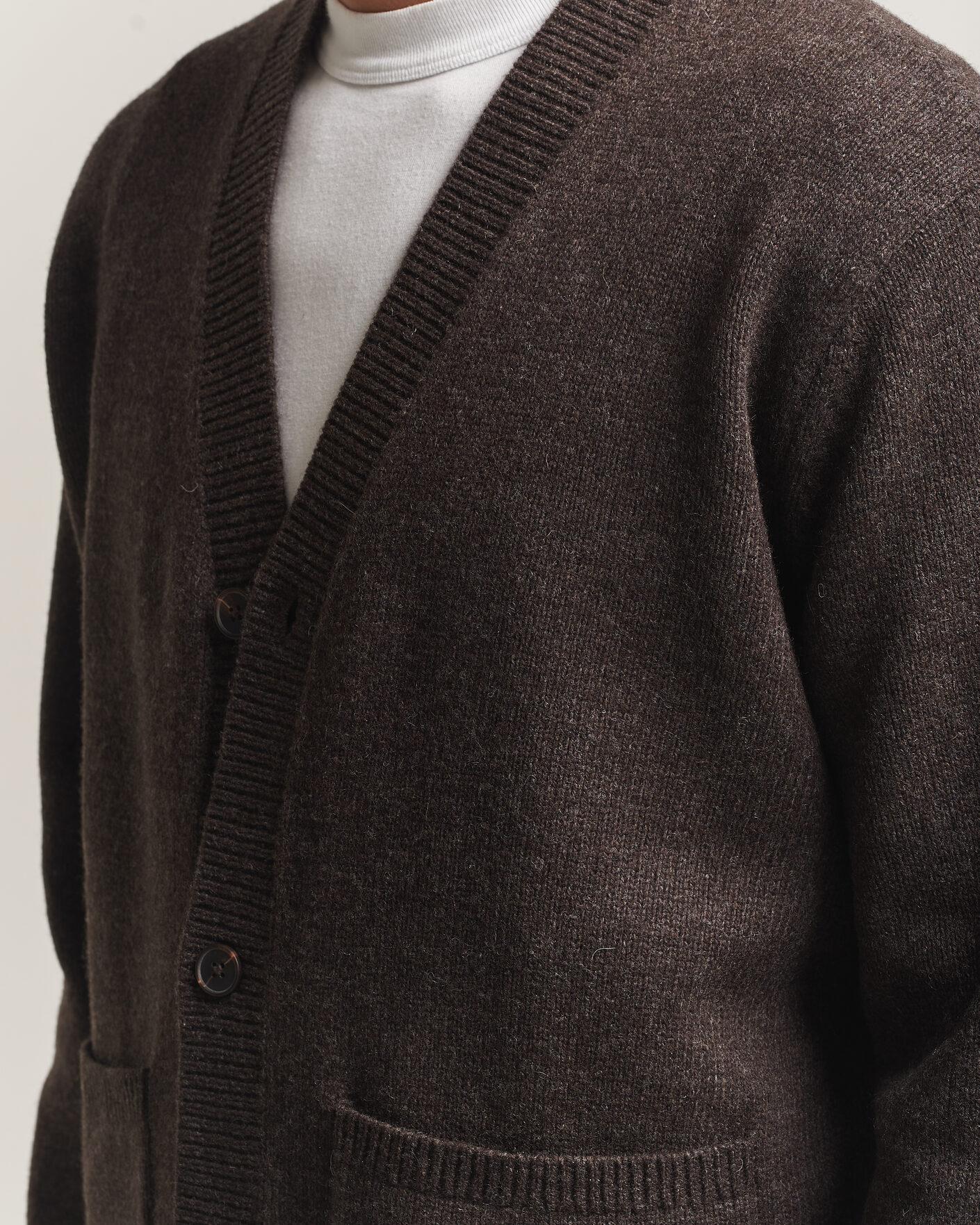 Men | Sweaters & Knitwear | A Day's March | Jarrow Lambswool Cardigan Dark Brown