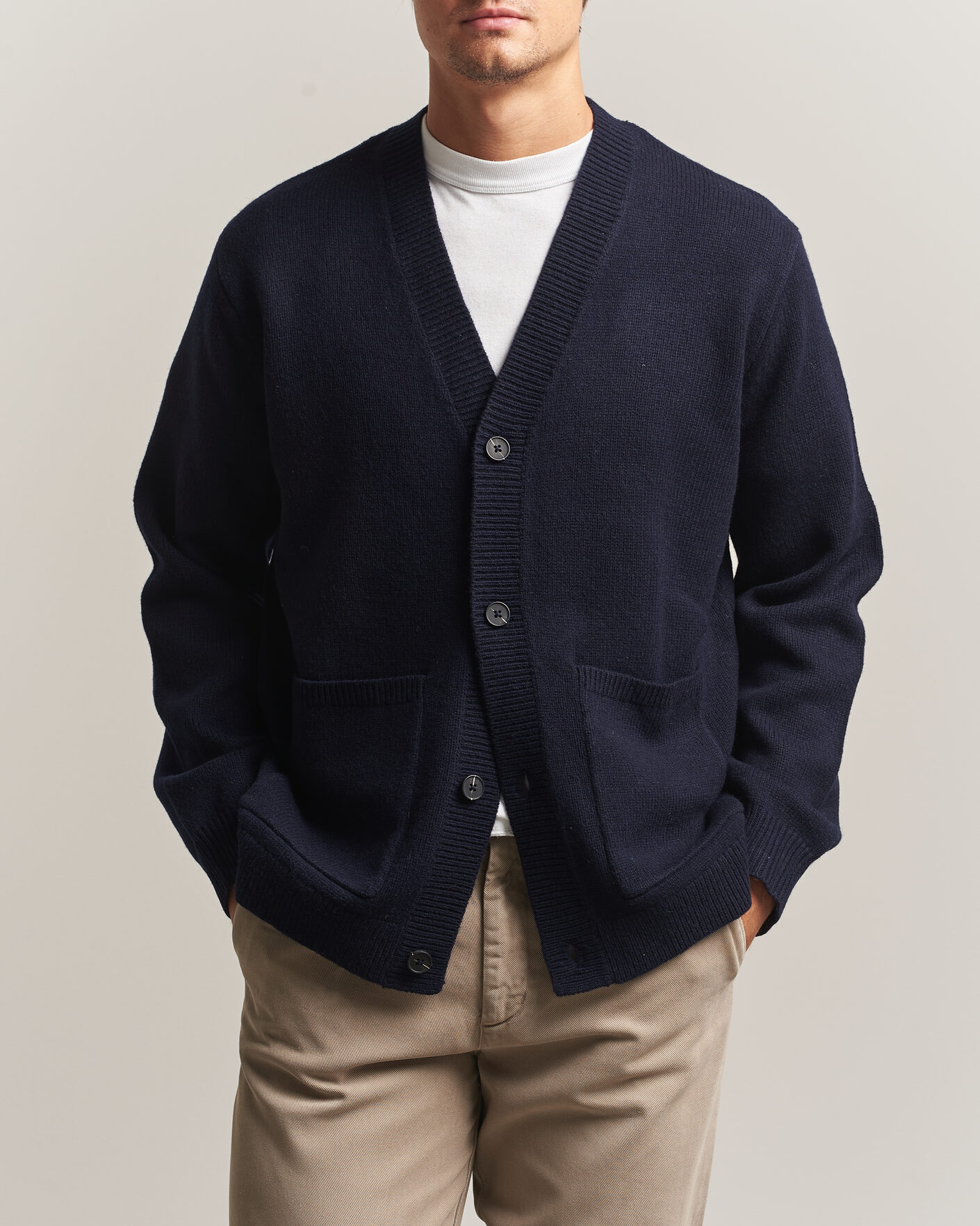 Men | Sweaters & Knitwear | A Day's March | Jarrow Lambswool Cardigan Navy