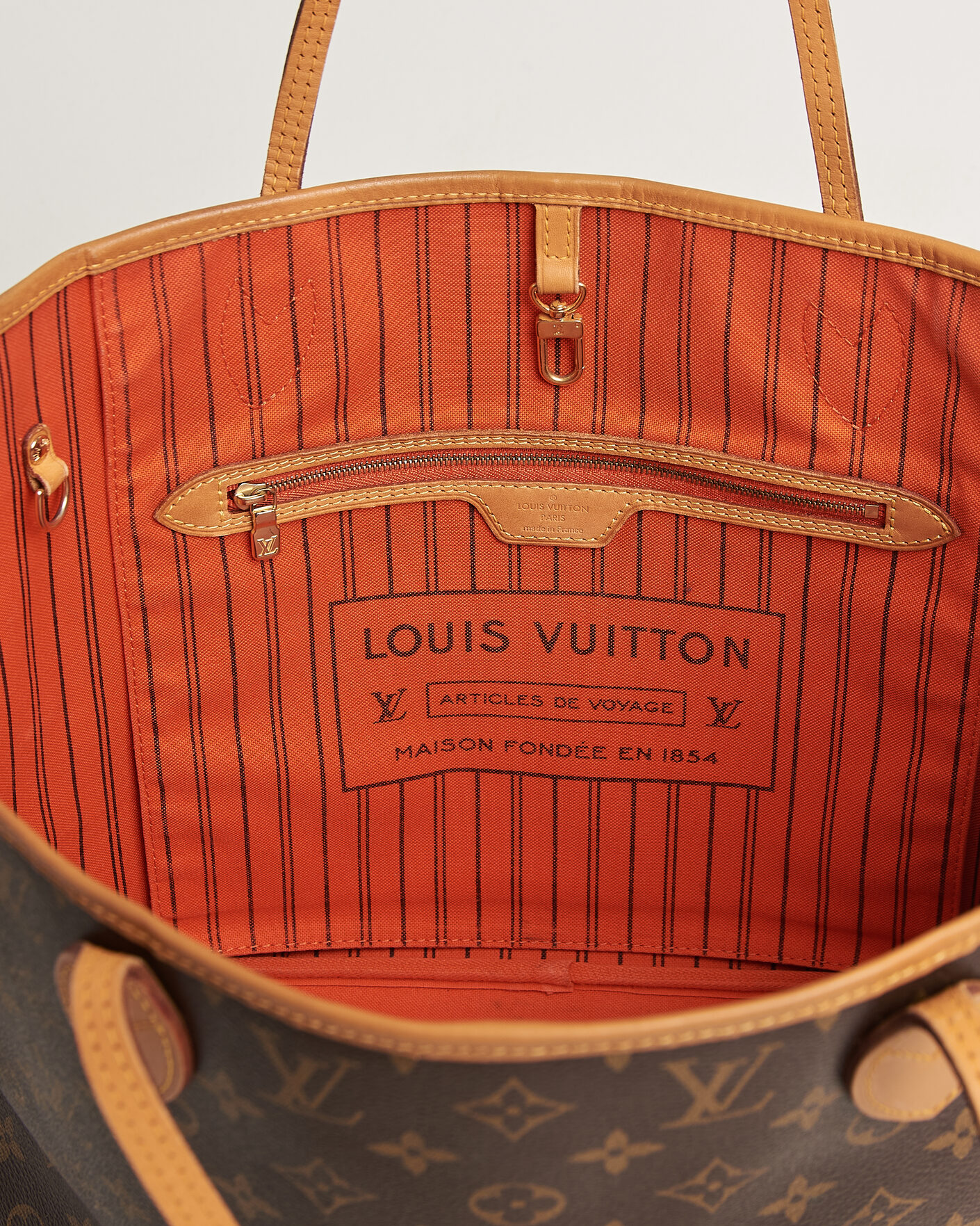 Men | Pre-Owned & Vintage Bags | Louis Vuitton Pre-Owned | Neverfull MM  Monogram