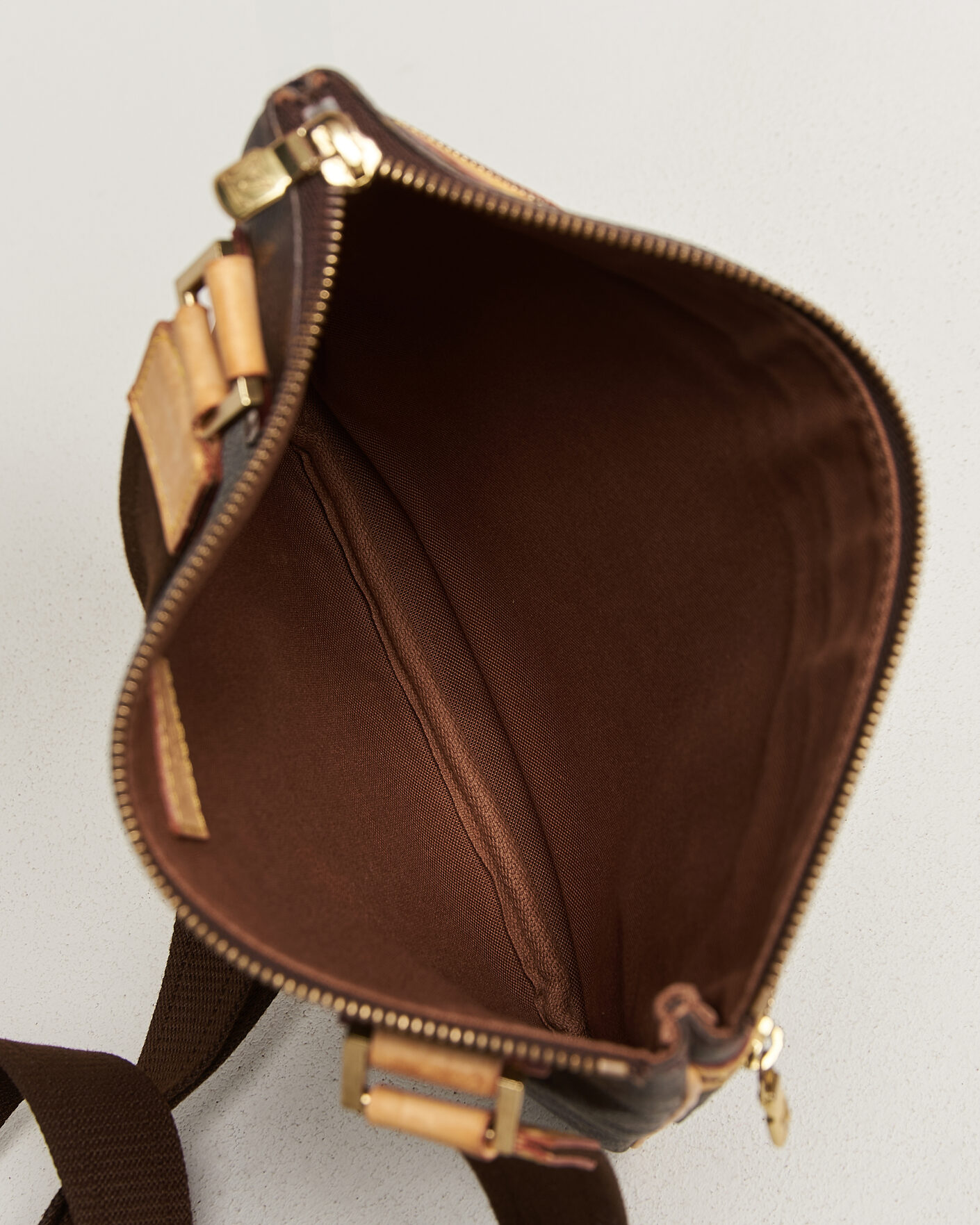Men | Pre-Owned & Vintage Bags | Louis Vuitton Pre-Owned | Bosphore Pochette Monogram