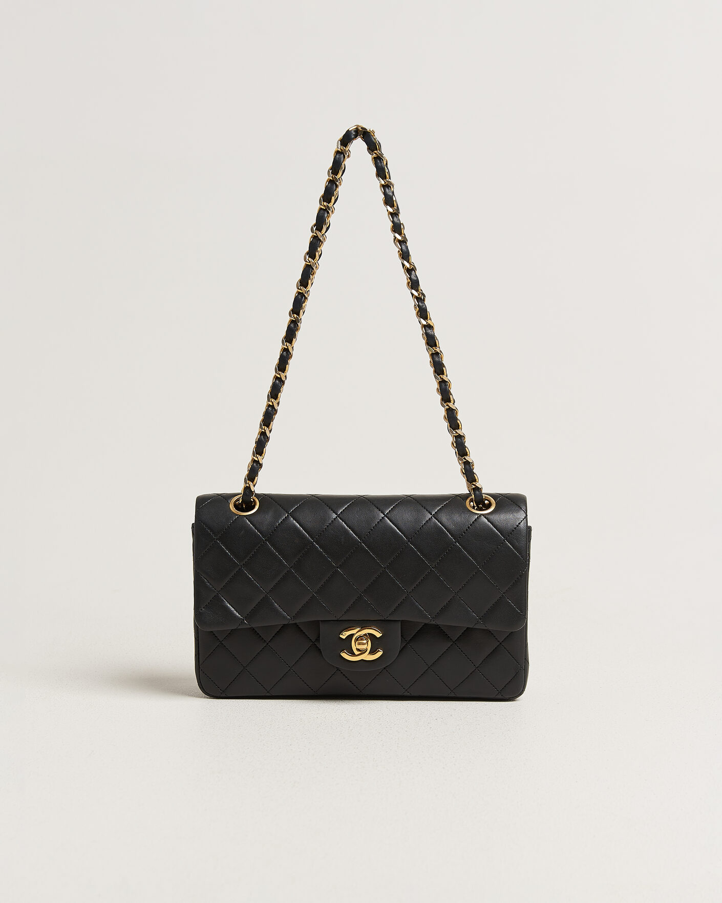Men | Pre-Owned & Vintage Bags | Chanel Pre-Owned | Classic Small Double Flap Bag Lambskin Black