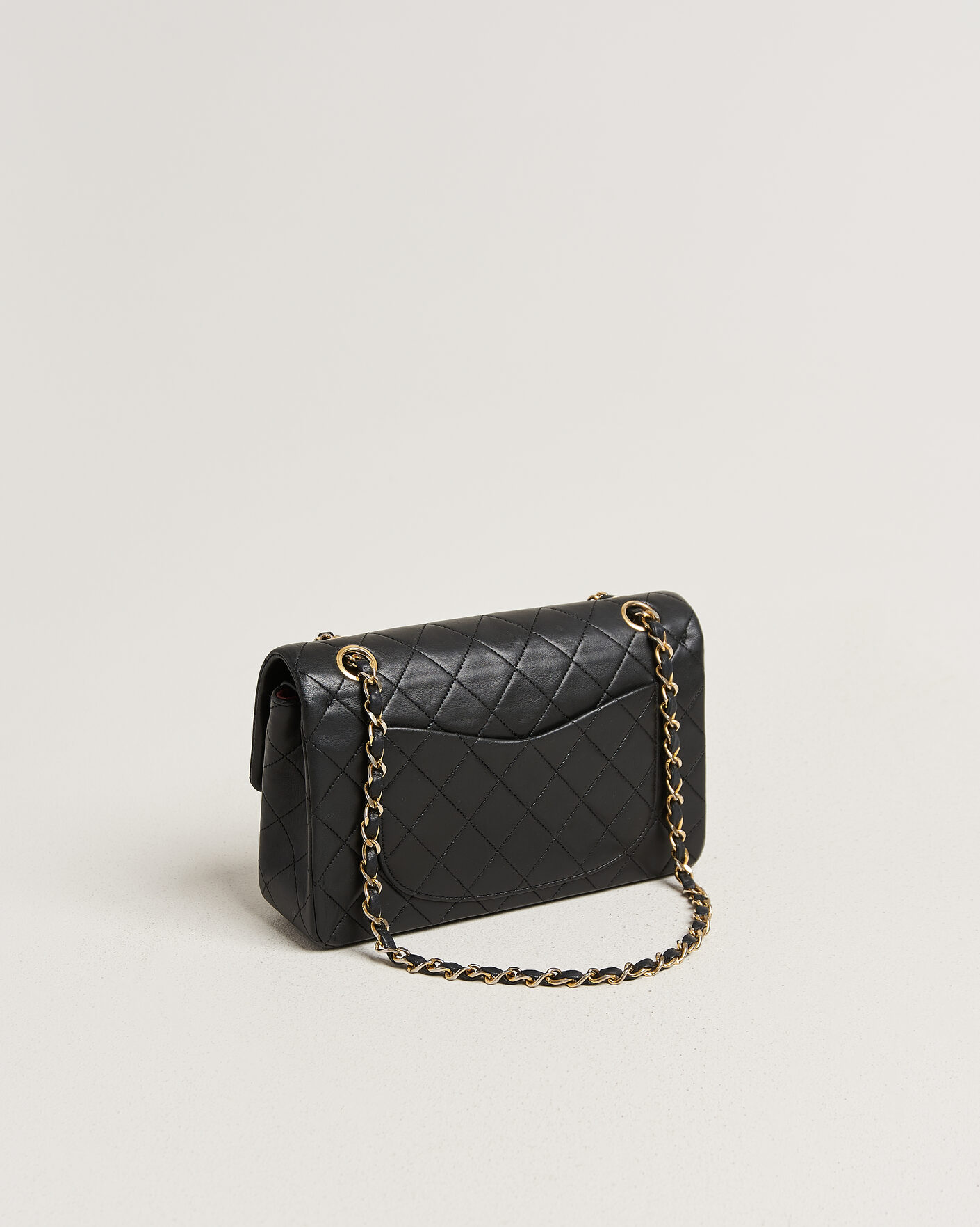 Men | Pre-Owned & Vintage Bags | Chanel Pre-Owned | Classic Small Double Flap Bag Lambskin Black