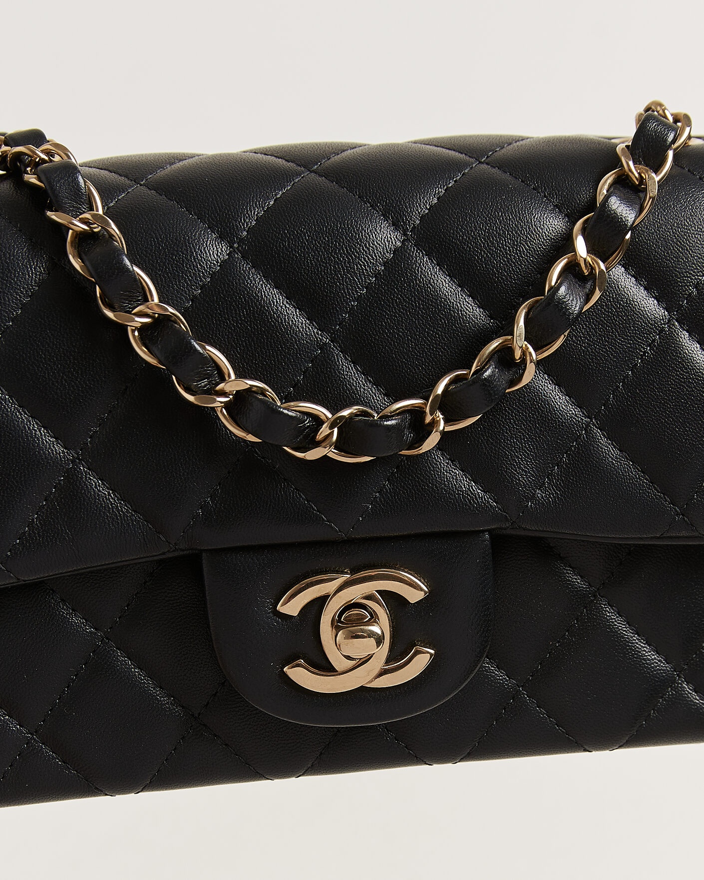 Men | Pre-Owned & Vintage Bags | Chanel Pre-Owned | Classic Mini Rectangular Single Flap Bag Lambskin Black