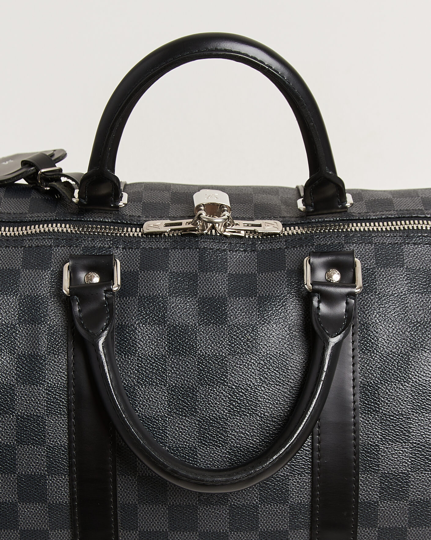 Men | Pre-Owned & Vintage Bags | Louis Vuitton Pre-Owned | Keepall Bandouliére 55 Damier Graphite