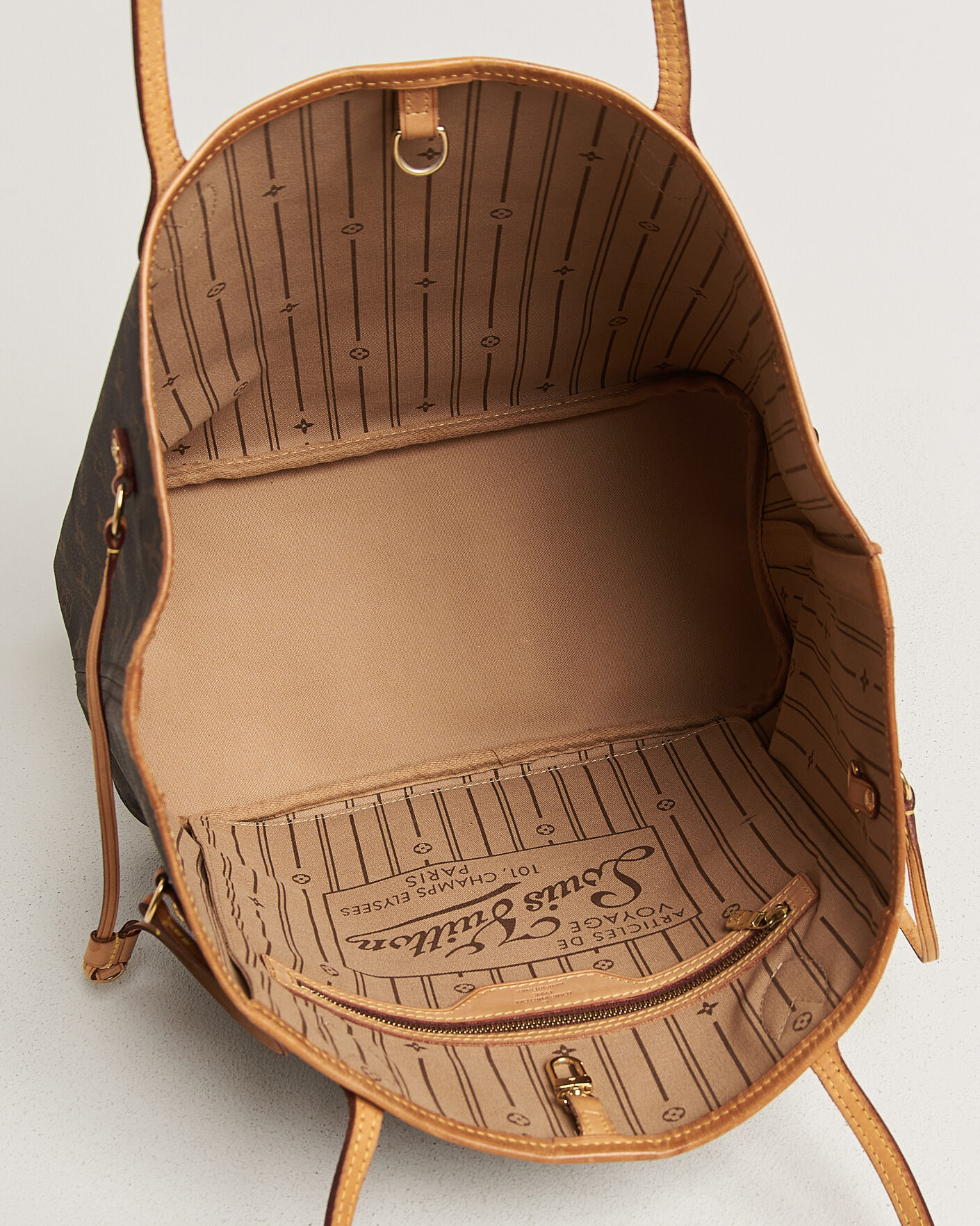 Men | Pre-Owned & Vintage Bags | Louis Vuitton Pre-Owned | Neverfull MM  Monogram