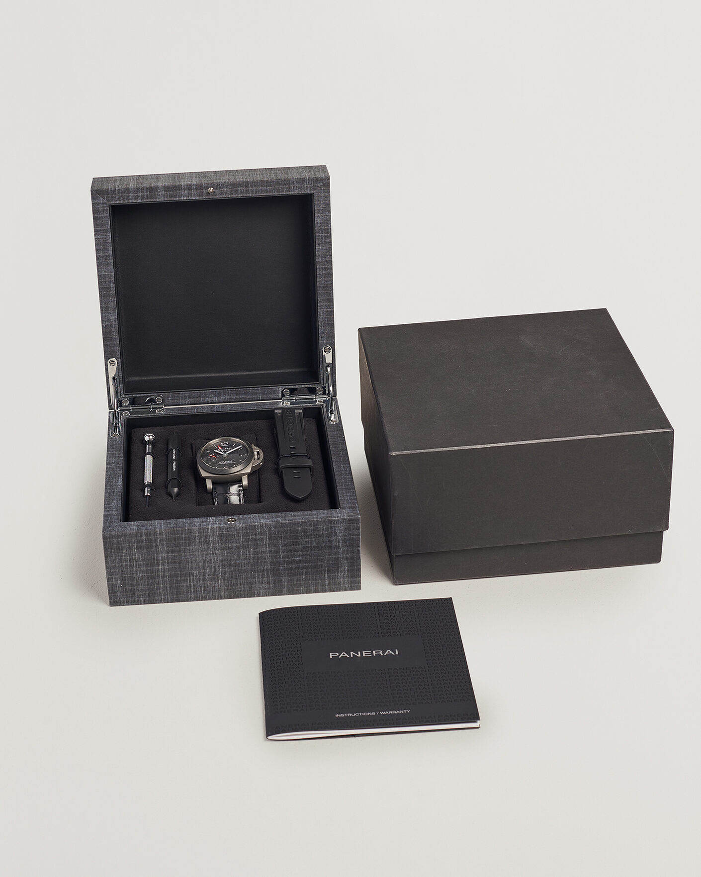 Men | Pre-Owned & Vintage Watches | Panerai Pre-Owned | Luna Rossa PAM 1096 