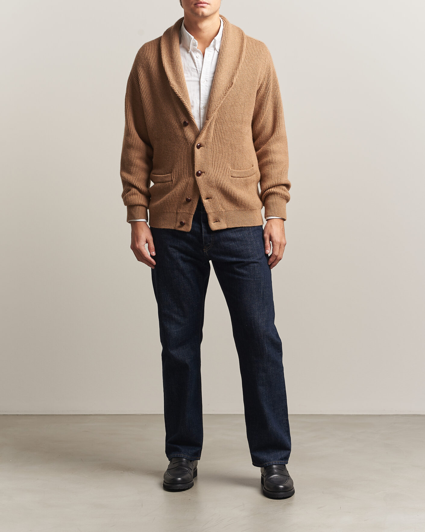 Men | Sweaters & Knitwear | William Lockie | Windsor Camelhair Shawl Cardigan Natural Brown