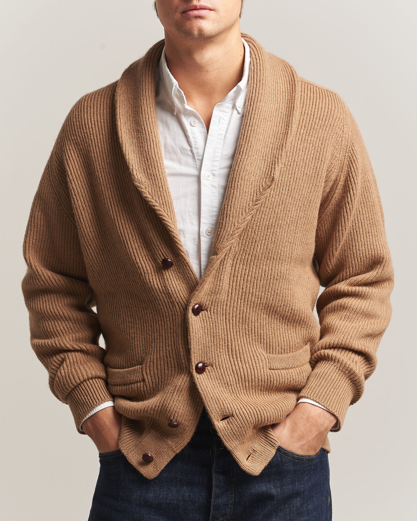 Men | Sweaters & Knitwear | William Lockie | Windsor Camelhair Shawl Cardigan Natural Brown