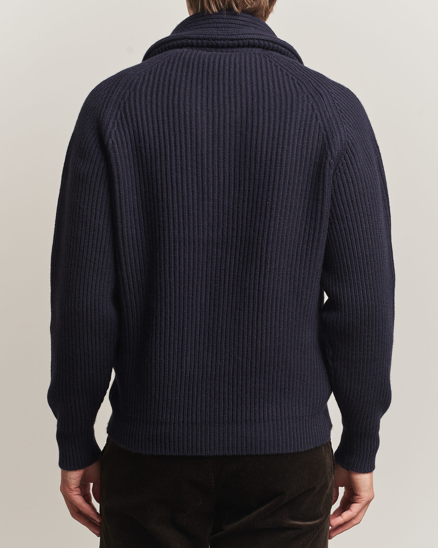 Men | Sweaters & Knitwear | William Lockie | Windsor Cashmere Shawl Cardigan Navy