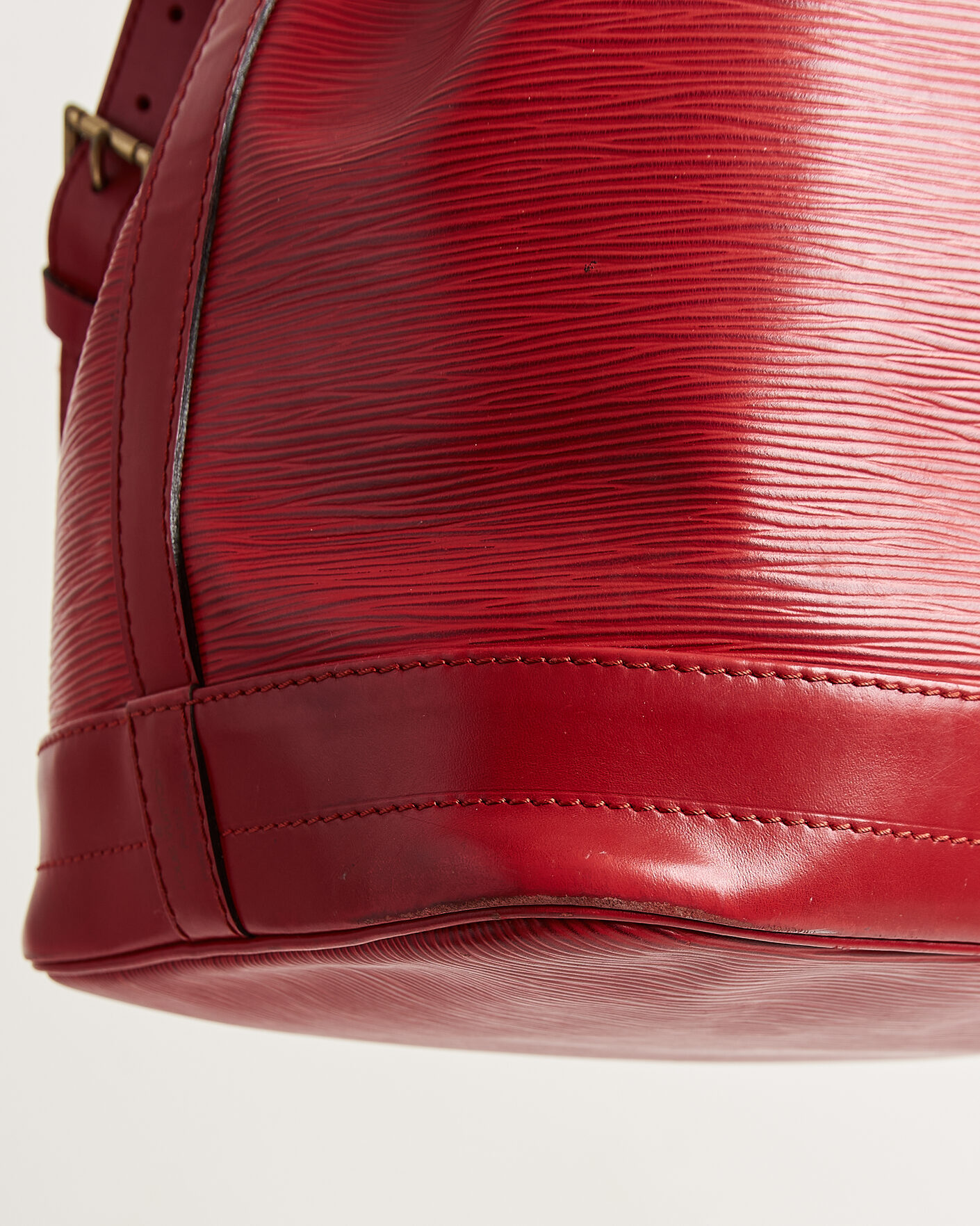 Men | Pre-Owned & Vintage Bags | Louis Vuitton Pre-Owned | Noé Epi Leather Red