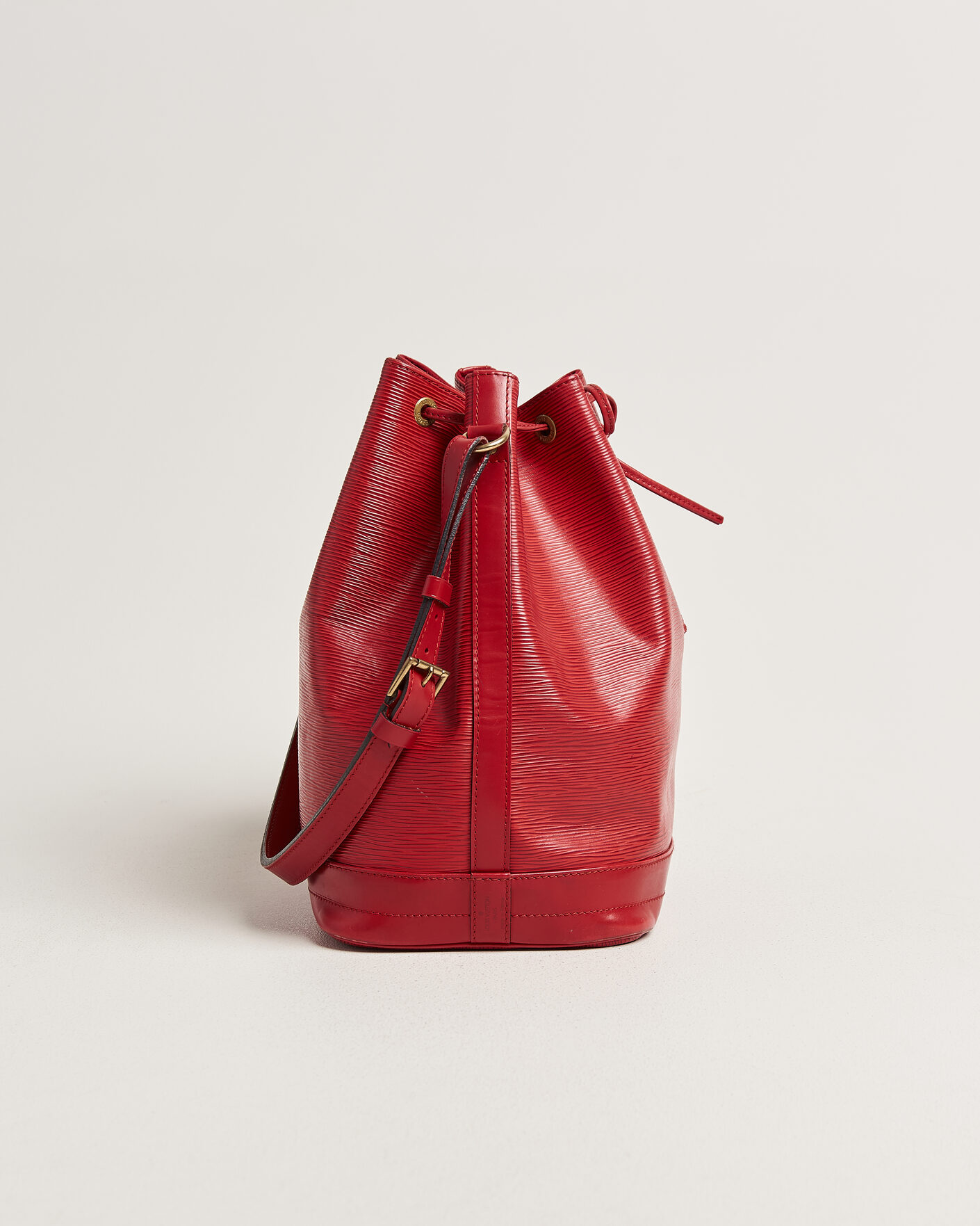 Men | Pre-Owned & Vintage Bags | Louis Vuitton Pre-Owned | Noé Epi Leather Red