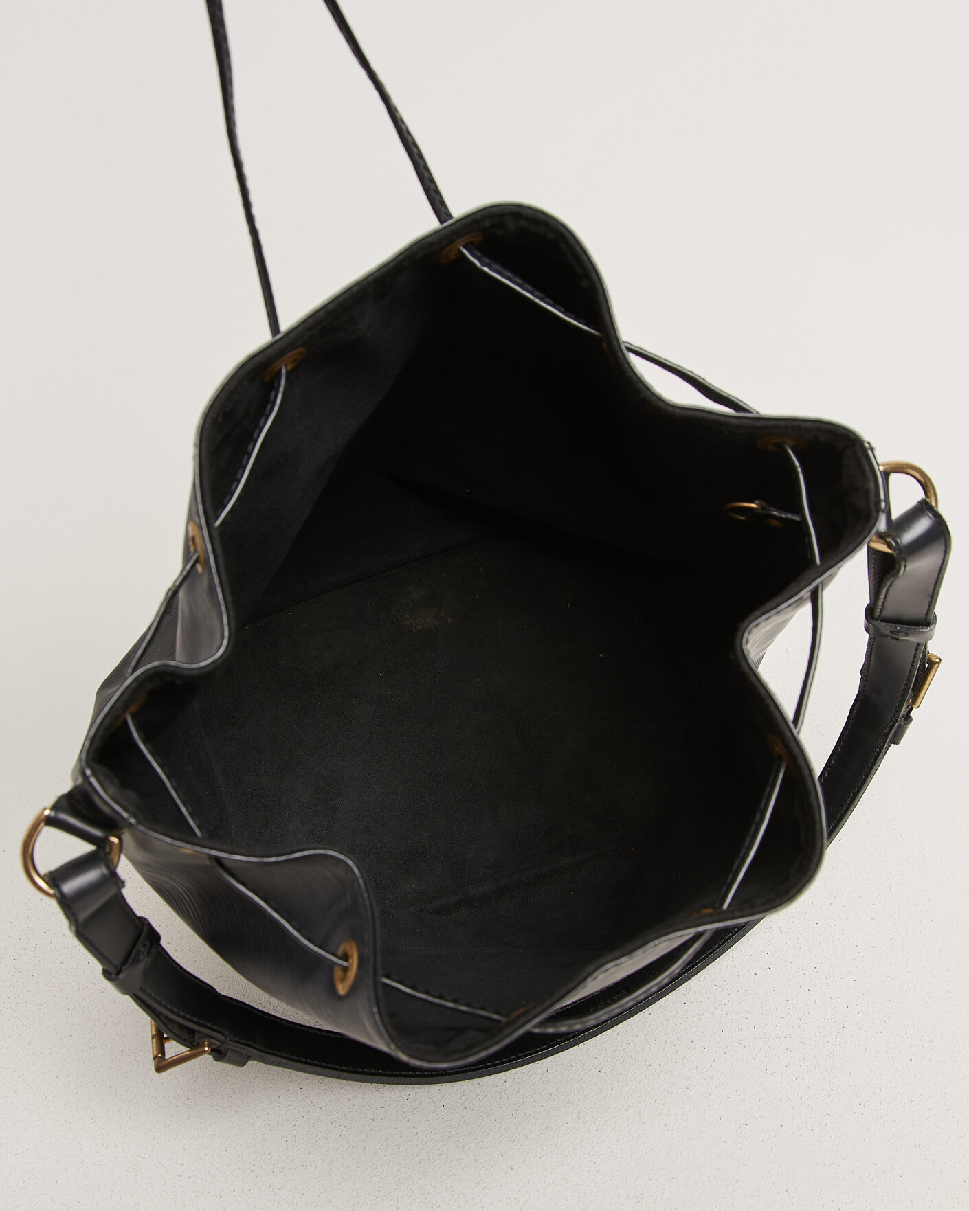 Men | Pre-Owned & Vintage Bags | Louis Vuitton Pre-Owned | Noé Epi Leather Black