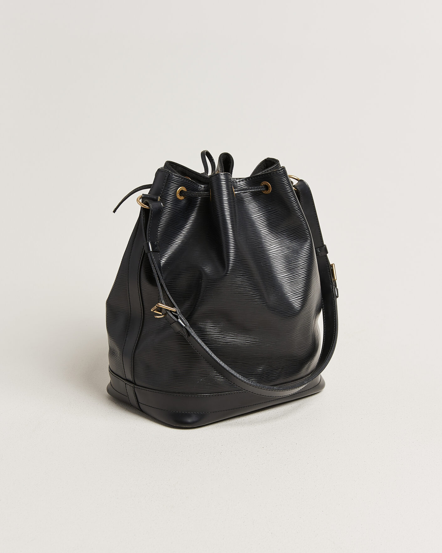 Men | Pre-Owned & Vintage Bags | Louis Vuitton Pre-Owned | Noé Epi Leather Black