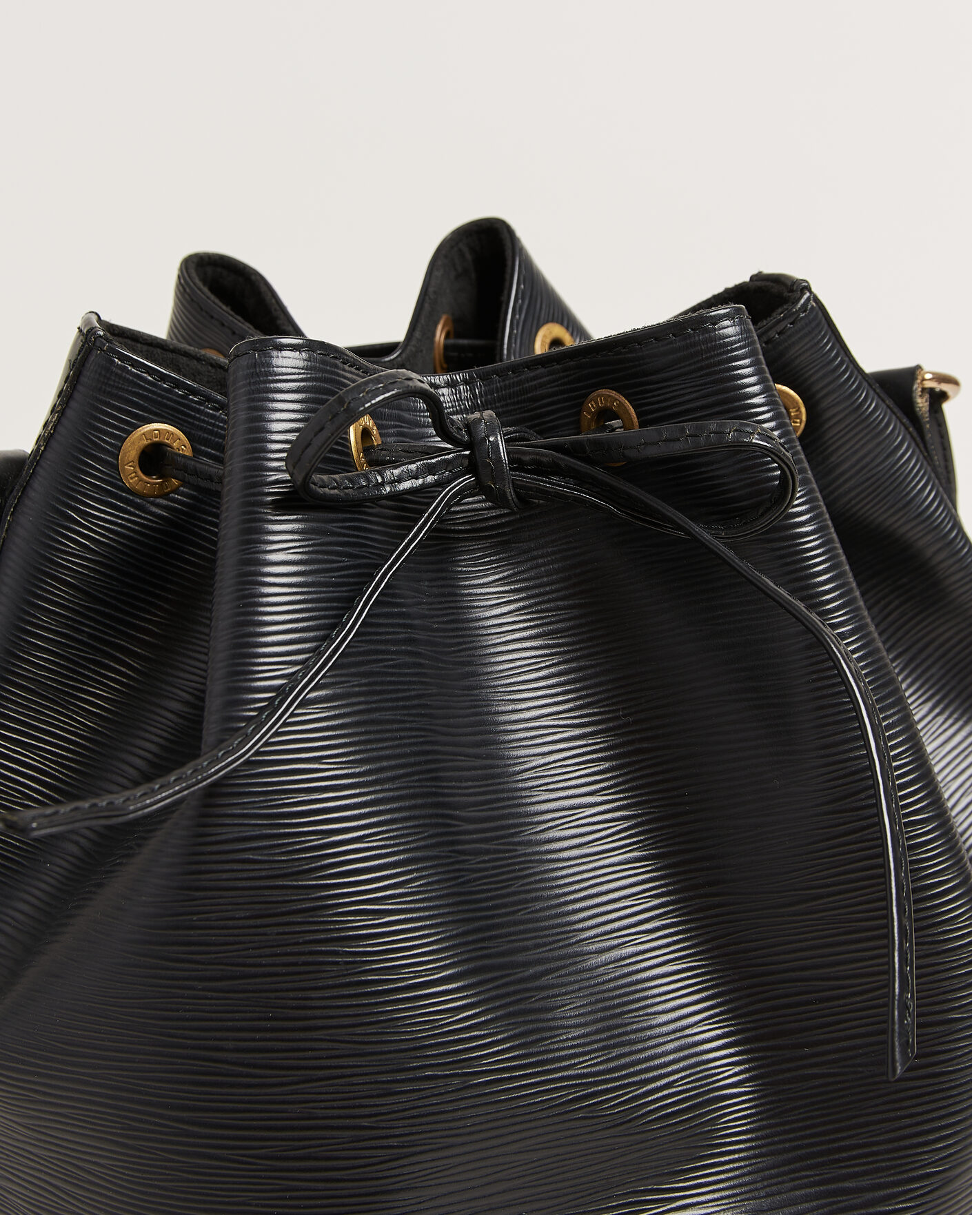 Men | Pre-Owned & Vintage Bags | Louis Vuitton Pre-Owned | Noé Epi Leather Black