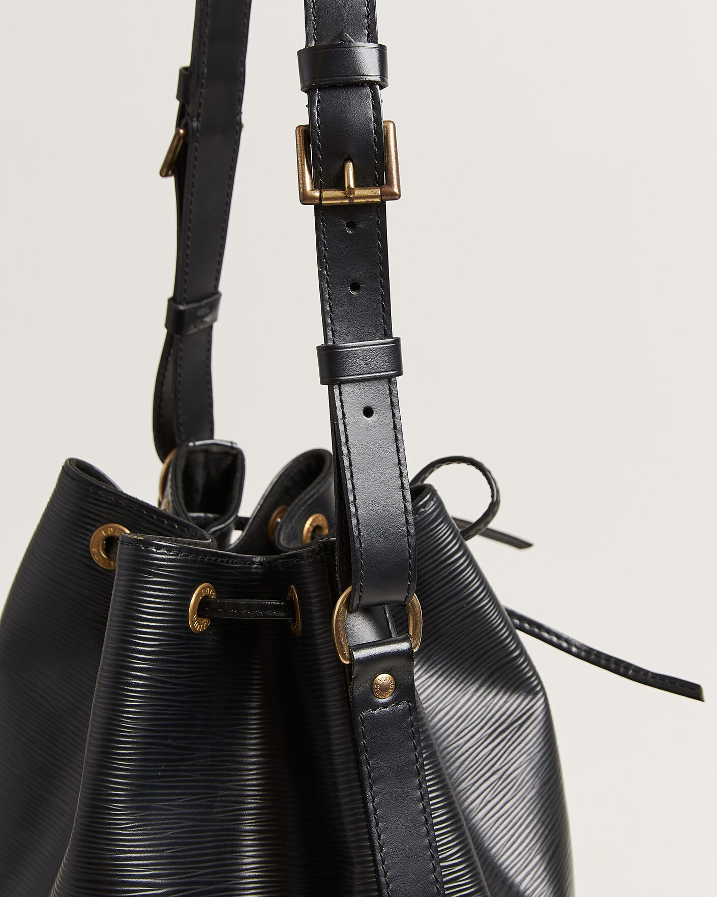 Men | Pre-Owned & Vintage Bags | Louis Vuitton Pre-Owned | Noé Epi Leather Black
