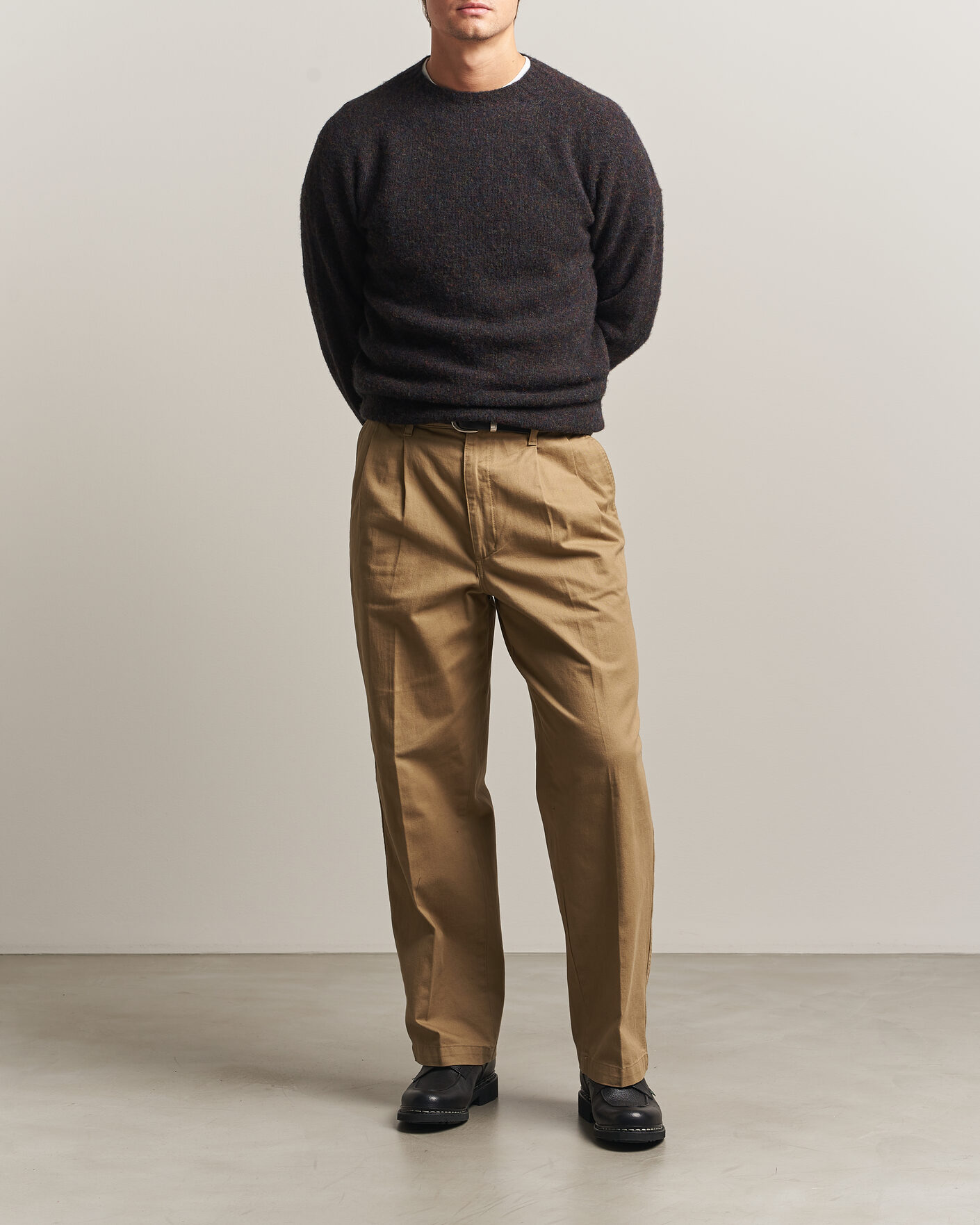 Men | Sweaters & Knitwear | Harley Of Scotland | Brushed Supersoft Lambswool Crewneck Volcano