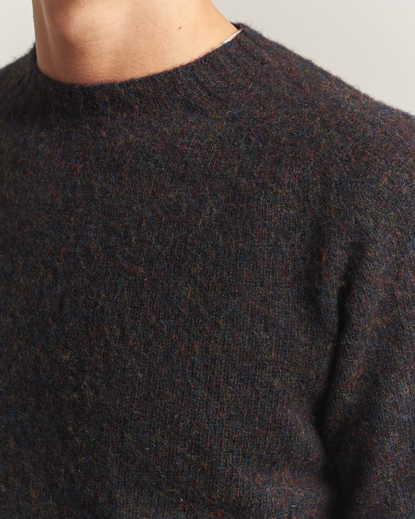 Men | Sweaters & Knitwear | Harley Of Scotland | Brushed Supersoft Lambswool Crewneck Volcano