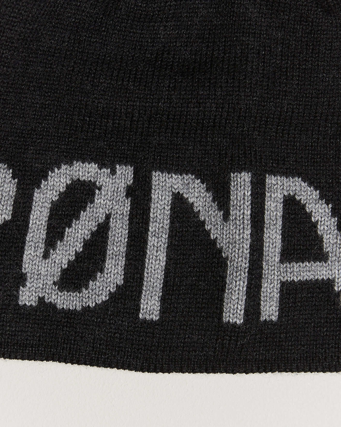 Men | Beanies | Norrøna | Mid Merino Wool Logo Beanie Caviar Melange