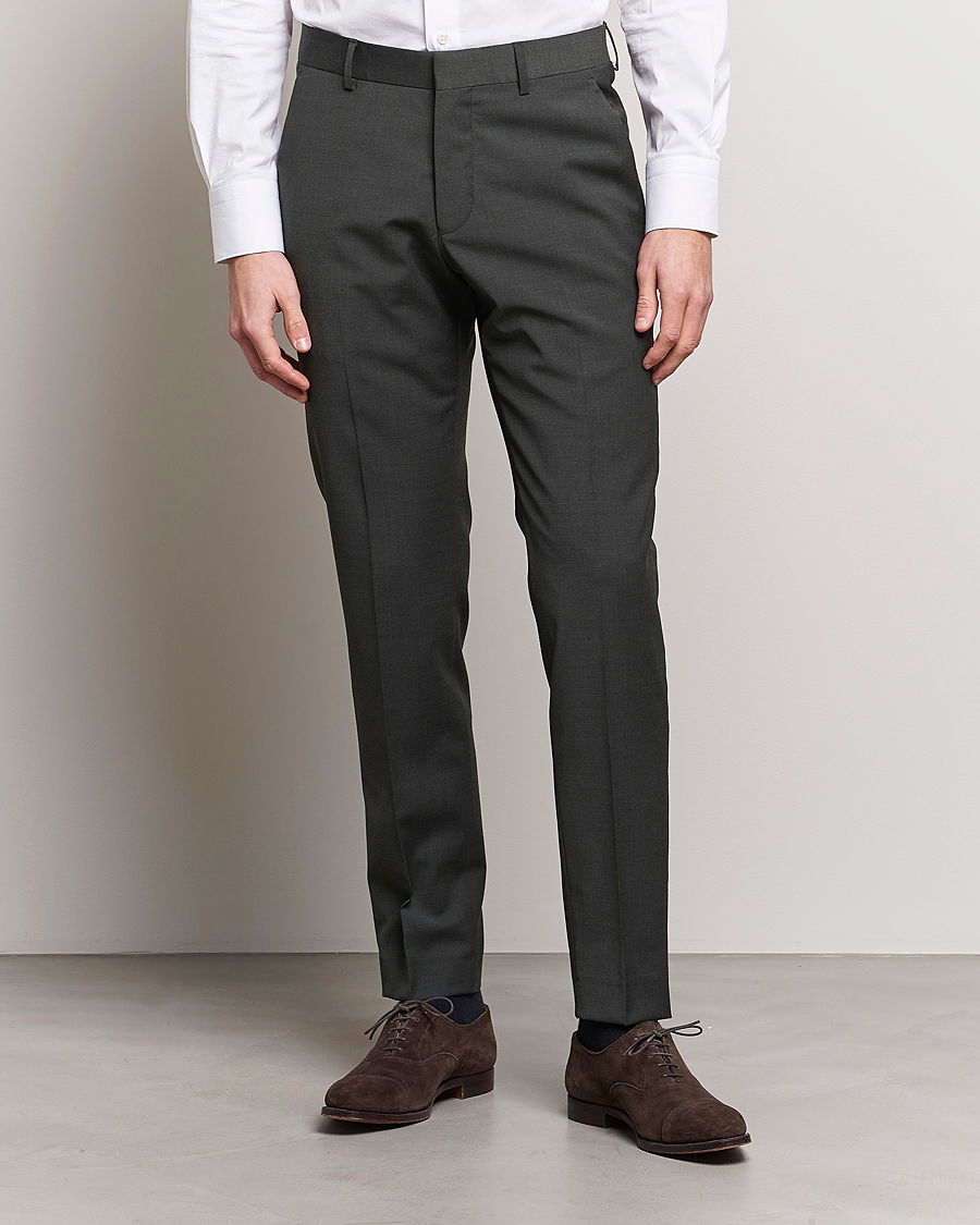Men | Suits | Tiger of Sweden | Jerretts Wool Travel Suit Olive Extreme