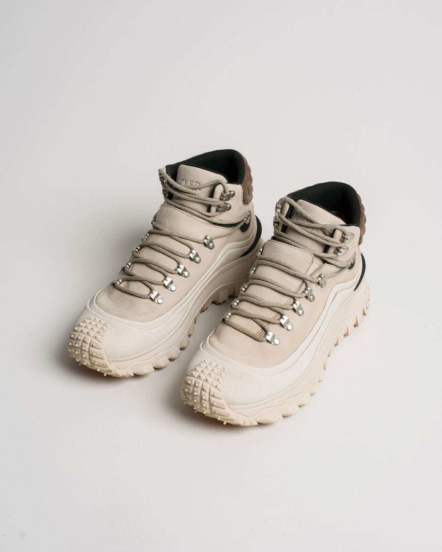 Men | Moncler Trailgrip GTX Sneakers Beige | Pre-owned | Moncler Trailgrip GTX Sneakers Beige