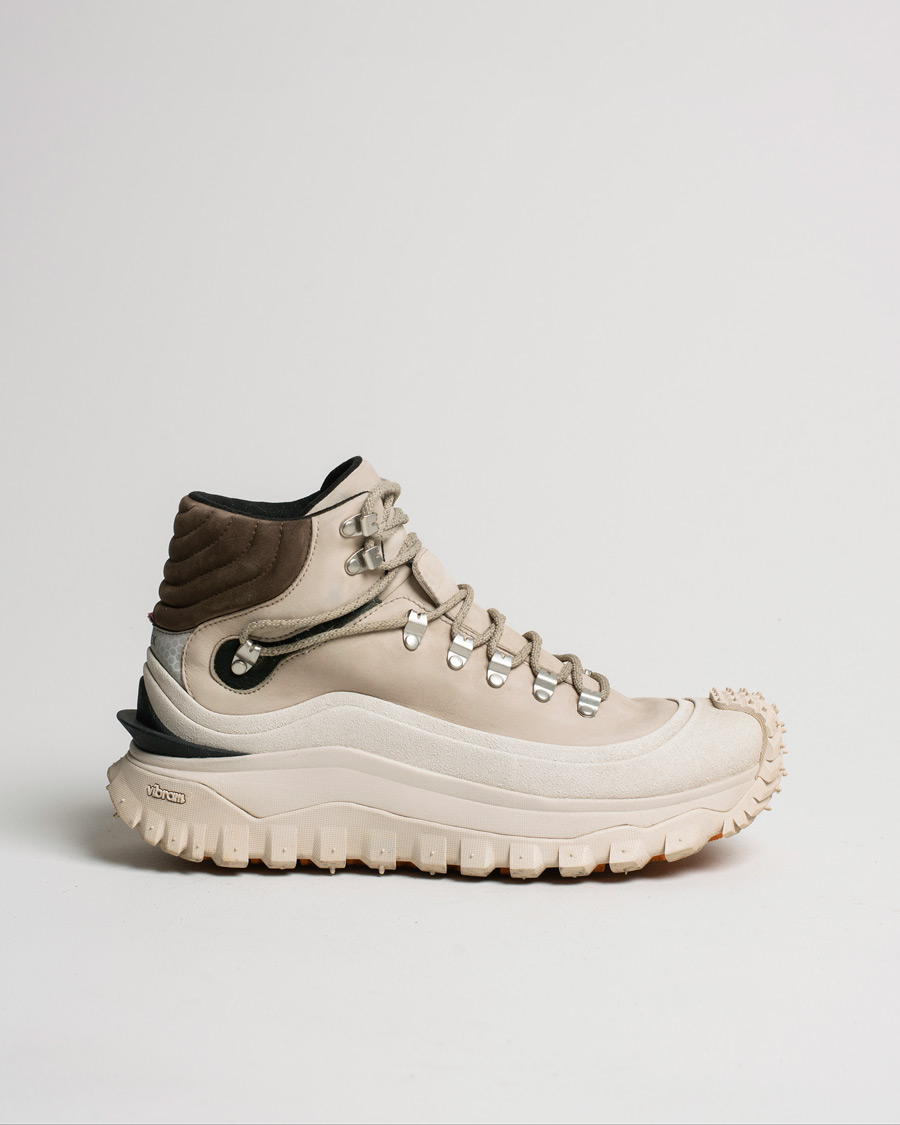 Men | Moncler Trailgrip GTX Sneakers Beige | Pre-owned | Moncler Trailgrip GTX Sneakers Beige