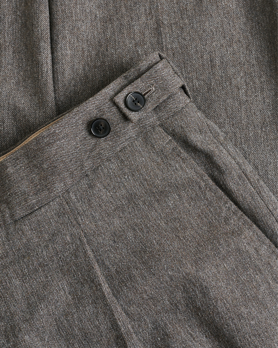 Men | Lardini Wool Pleated Trousers Taupe 52 | Pre-owned | Lardini Wool Pleated Trousers Taupe 52