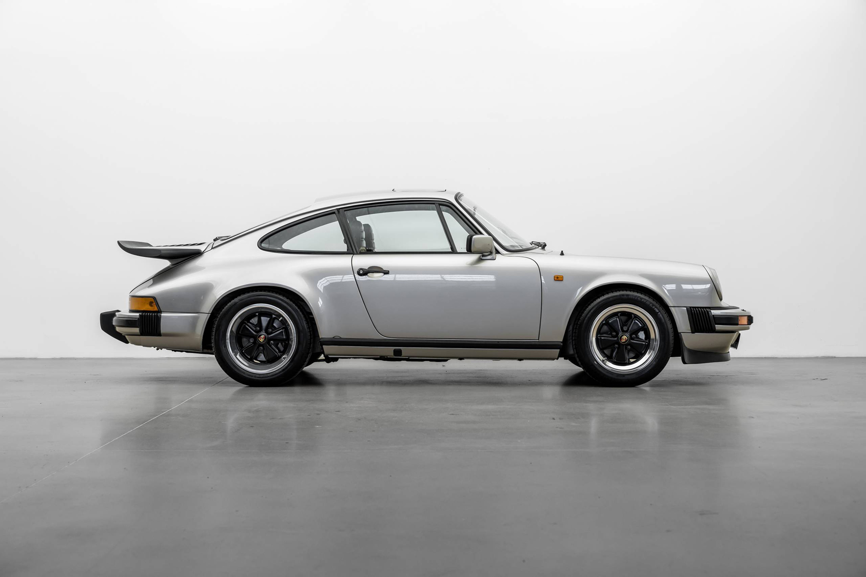 Men | | Pre-Owned & Vintage Cars | Porsche 911 SC ***SOLD***