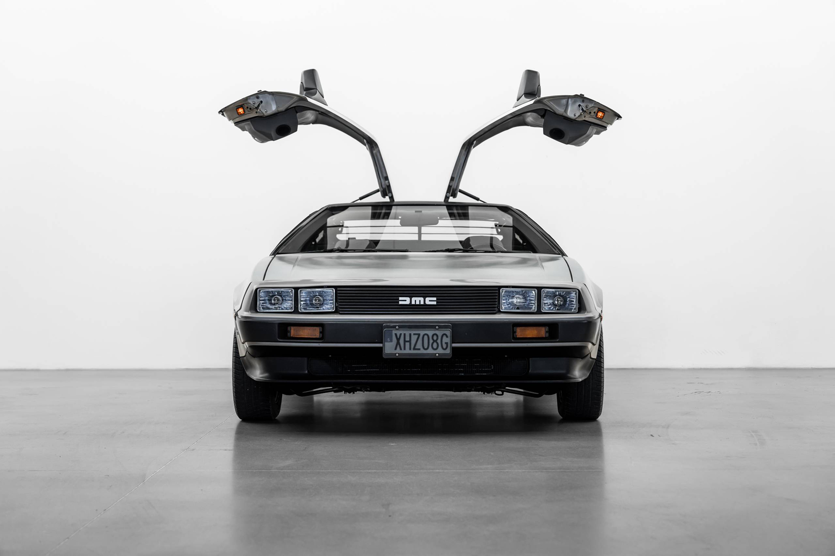 Men | | Pre-Owned & Vintage Cars | DeLorean DMC-12 ***SOLD***