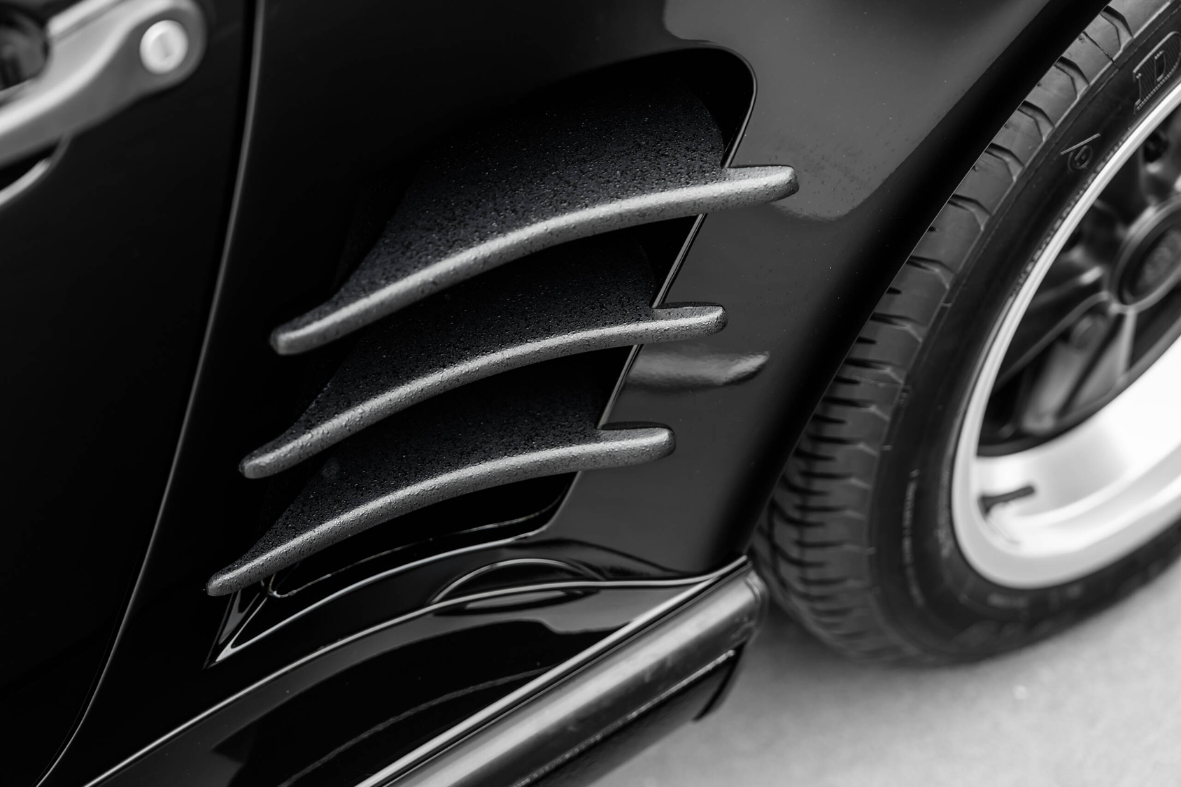 Men | | Pre-Owned & Vintage Cars | Porsche 911 Carrera WTL Cab