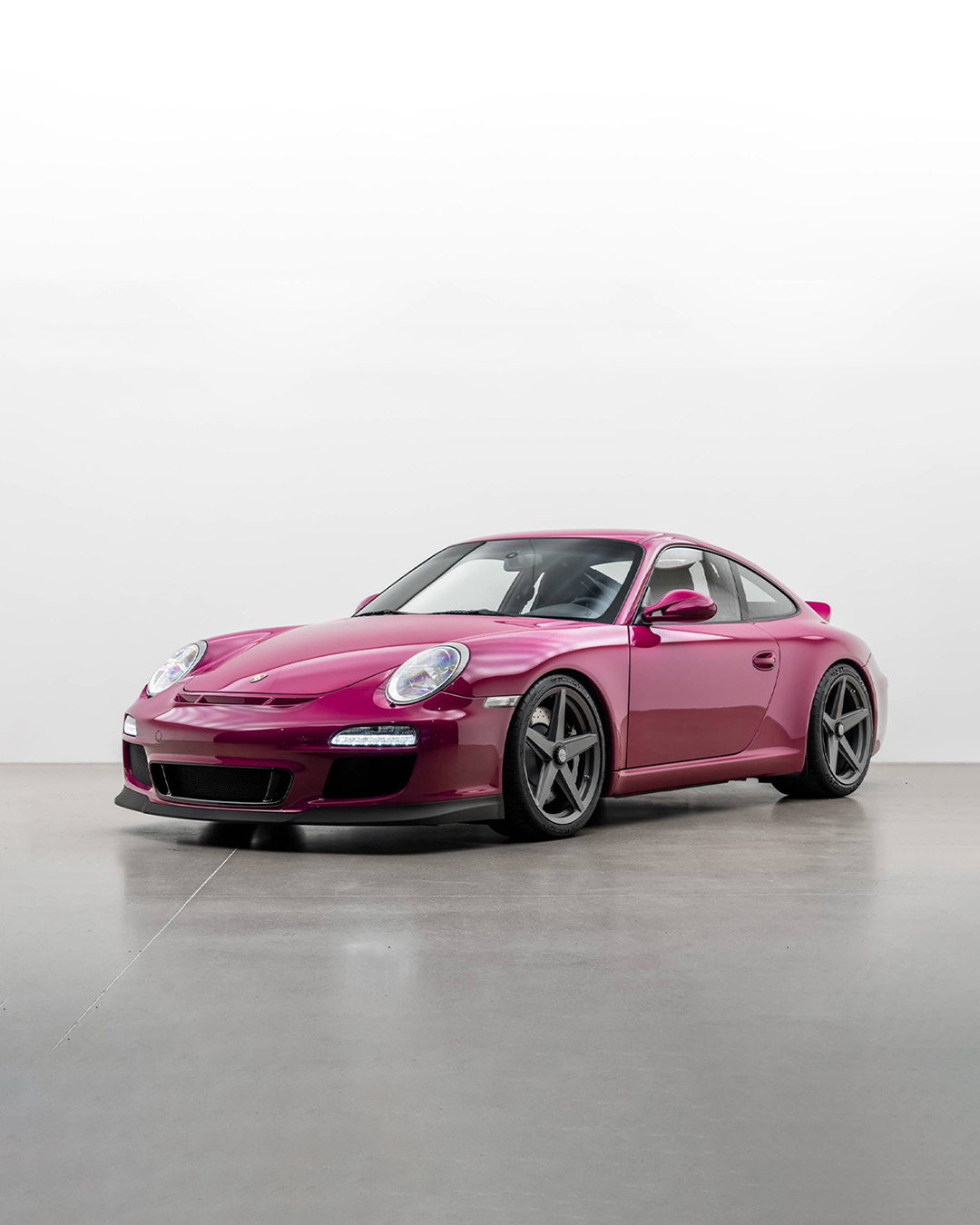 Vintage Cars in the store: Porsche 911 GT3 Sport Classic