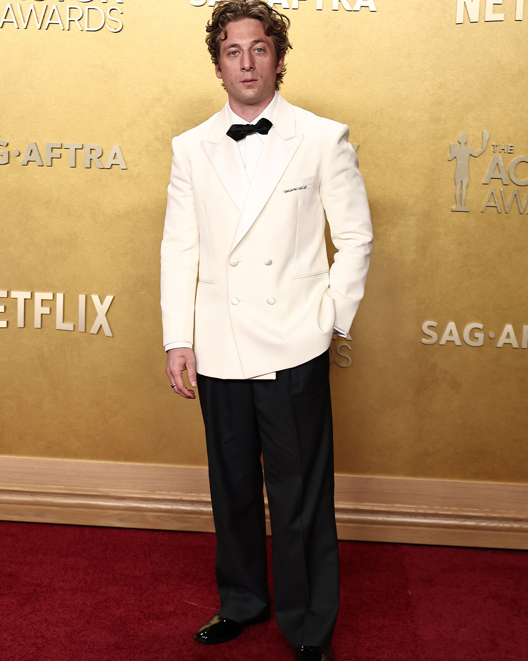 Jeremy Allen White In The Back Vault jewelry.